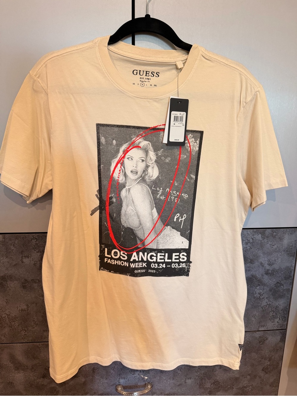 Guess t-shirt